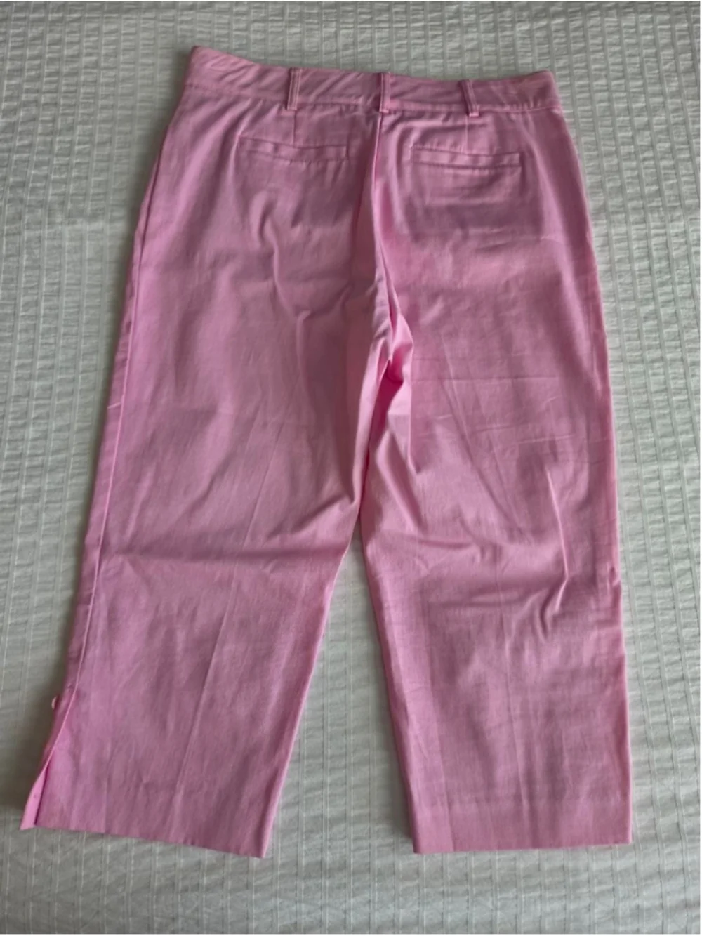 Counterparts Women’s Pink Capri Pants Size 10P Stretch Button Hem